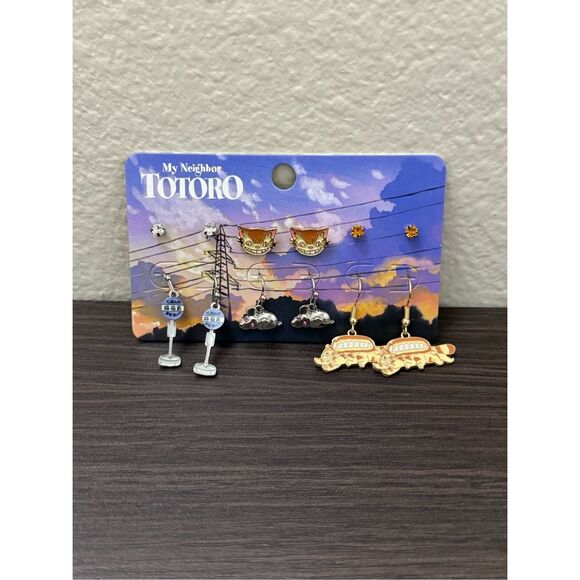 Studio Ghibli My Neighbor Totoro Cat Bus Earrings Set - Picture 1 of 3